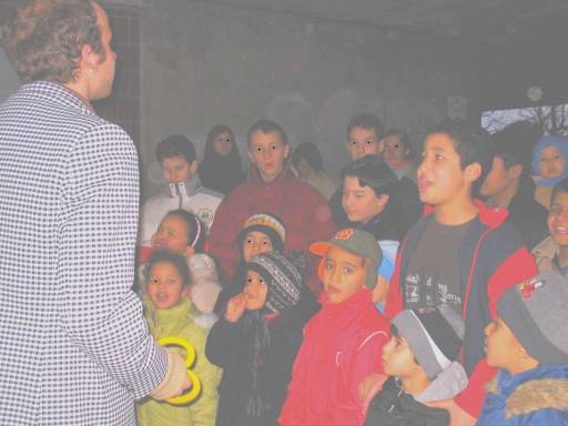 Poposki e lo spettacolo coi bambini