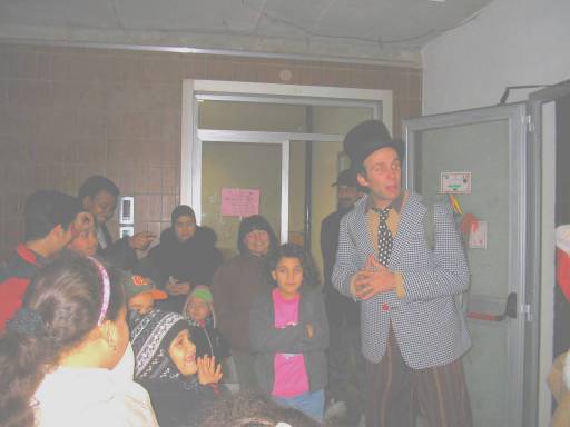 Poposki e lo spettacolo coi bambini