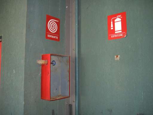 Consolidamento del muro al sesto piano (visto dall'interno)