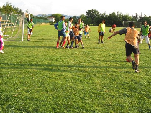 Marocco vs Romania - finale primo posto - La Romania batte una punizione