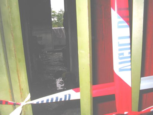 Scorcio del corridoio del 105 incendiato