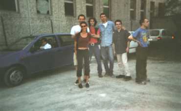 foto di gruppo vicino alla Stiassi