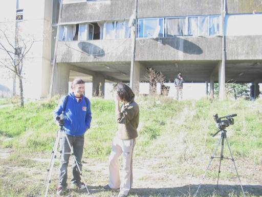 Il Gruppo Video del VAG61 al lavoro nel prato condominiale