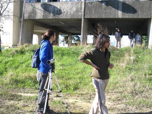 Il Gruppo Video del VAG61 al lavoro nel prato condominiale