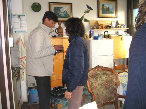 Nella casa del dott. Picone Qasim e Mattia